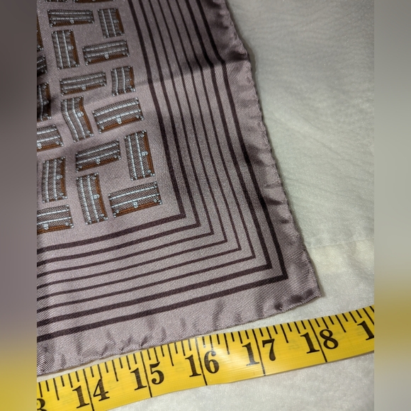 Louis Vuitton Trunks Silk Scarf with Gift Box Purple Brown LNC COA - Picture 4 of 13